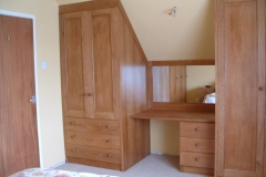 bedroom-cupboards-13075239131